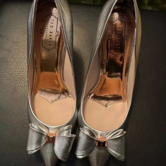 New Ted Baker Metallic Silver Heels with Bows - Picture 2 of 9